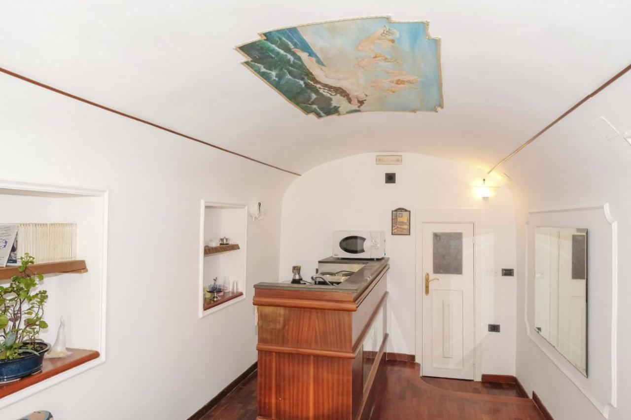 Apartamento Napoli Centro Storico Un Passo Da San Gennaro Exterior foto