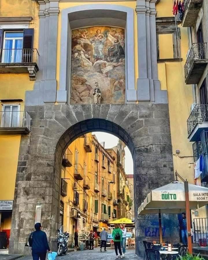 Apartamento Napoli Centro Storico Un Passo Da San Gennaro Exterior foto